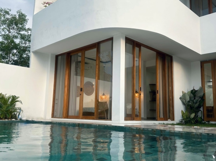 Contemporary Villa near Padang Padang