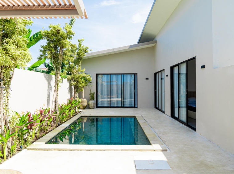 Peaceful Rice Field Villa in Padonan