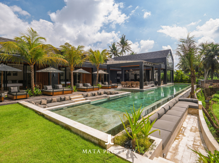 5 Bedrooms Villa in South of Ubud