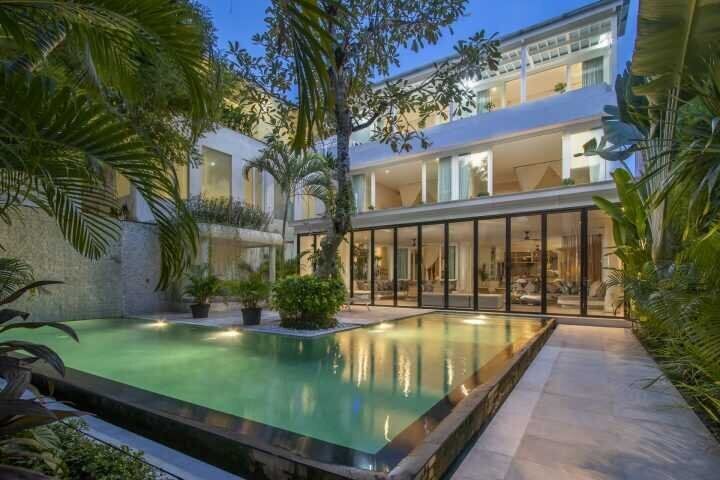 Ocean View Villa for Rent in Seminyak