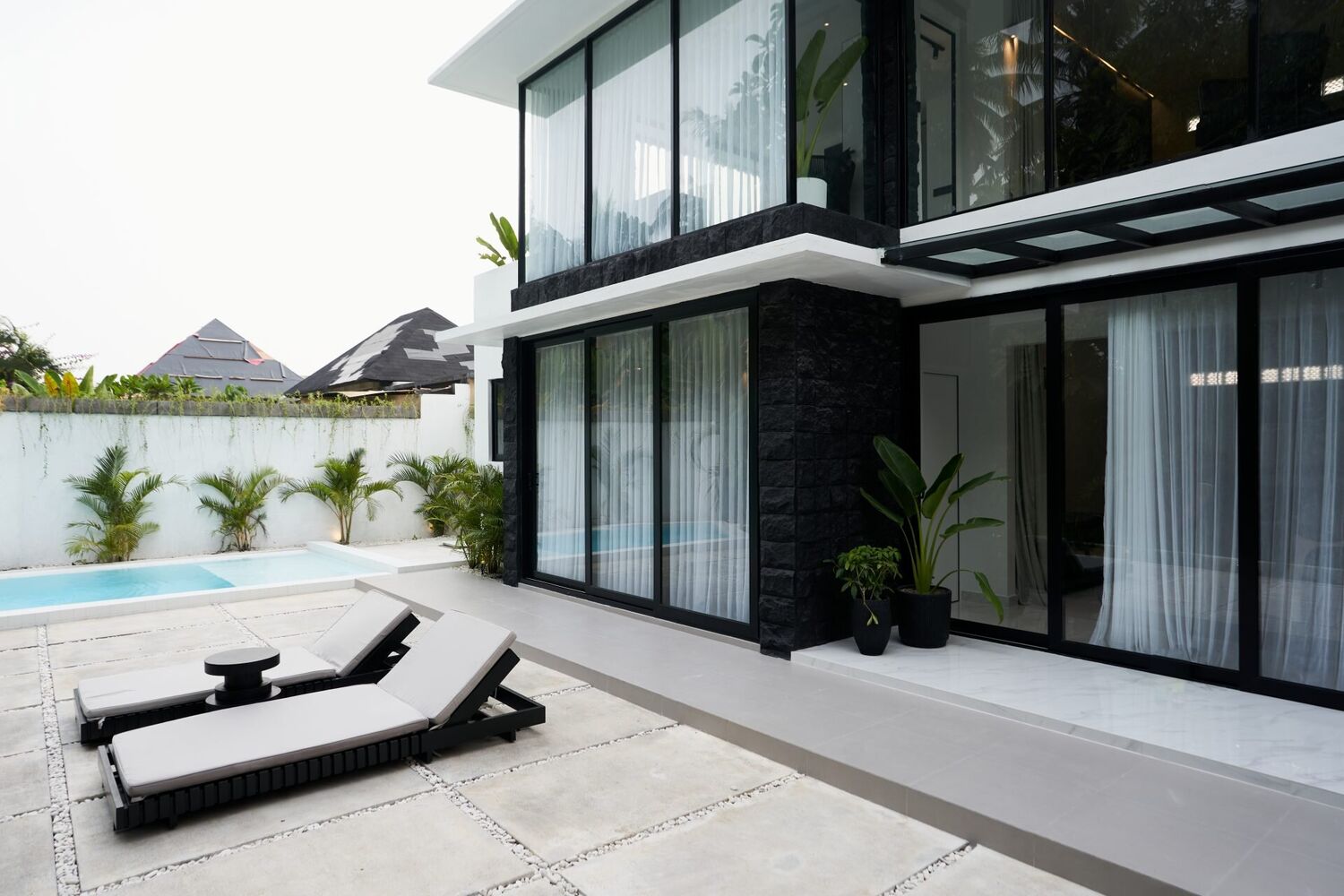 Modern & Stylish Jungle Hideaway in Ubud’s Prime Area — Property ID A826