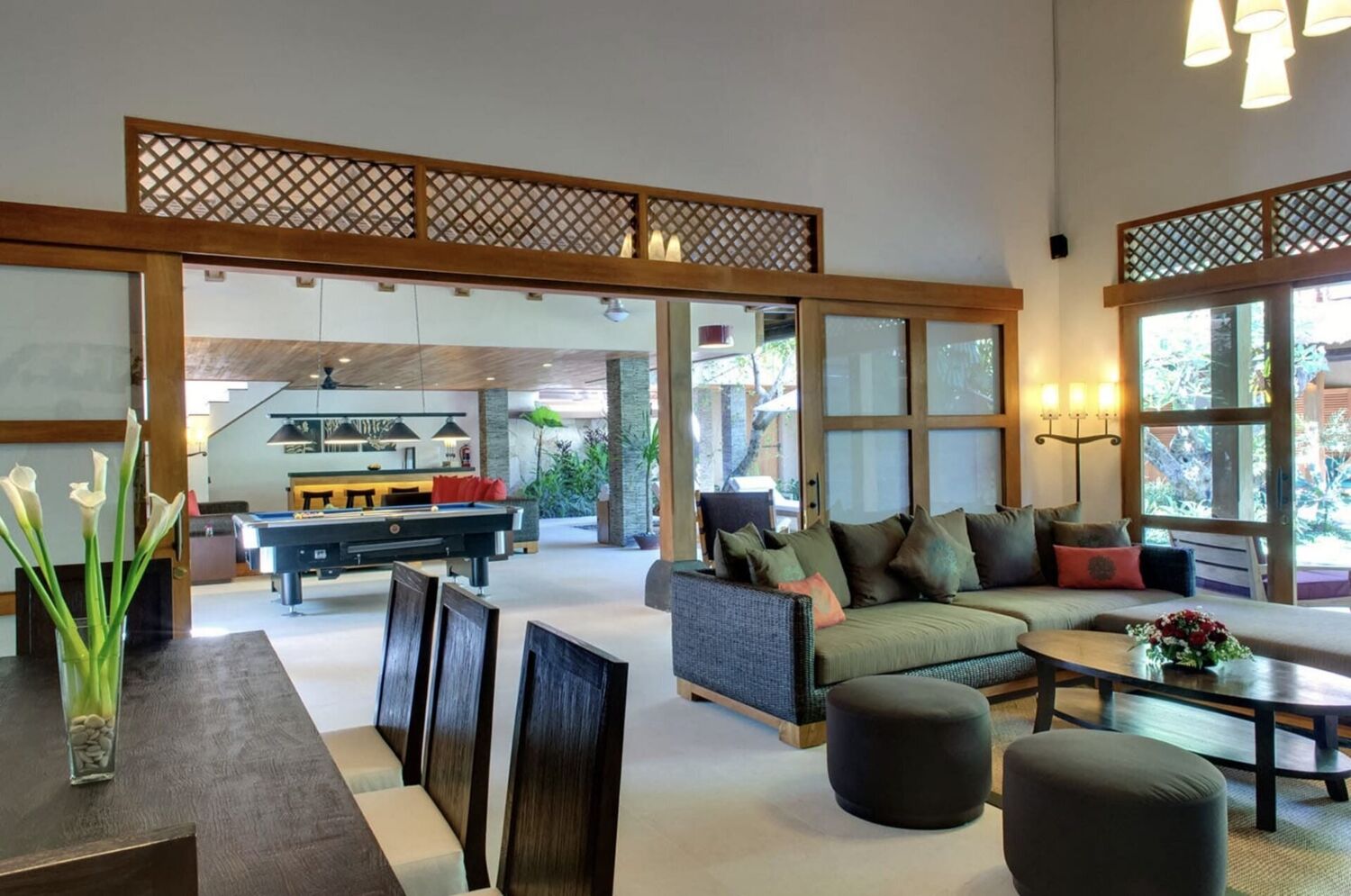 Elegant 4-Bedroom Freehold Villa in Bali for Sale, in Seminyak – Traditional Luxury Just Steps from the Beach — Property ID JU803