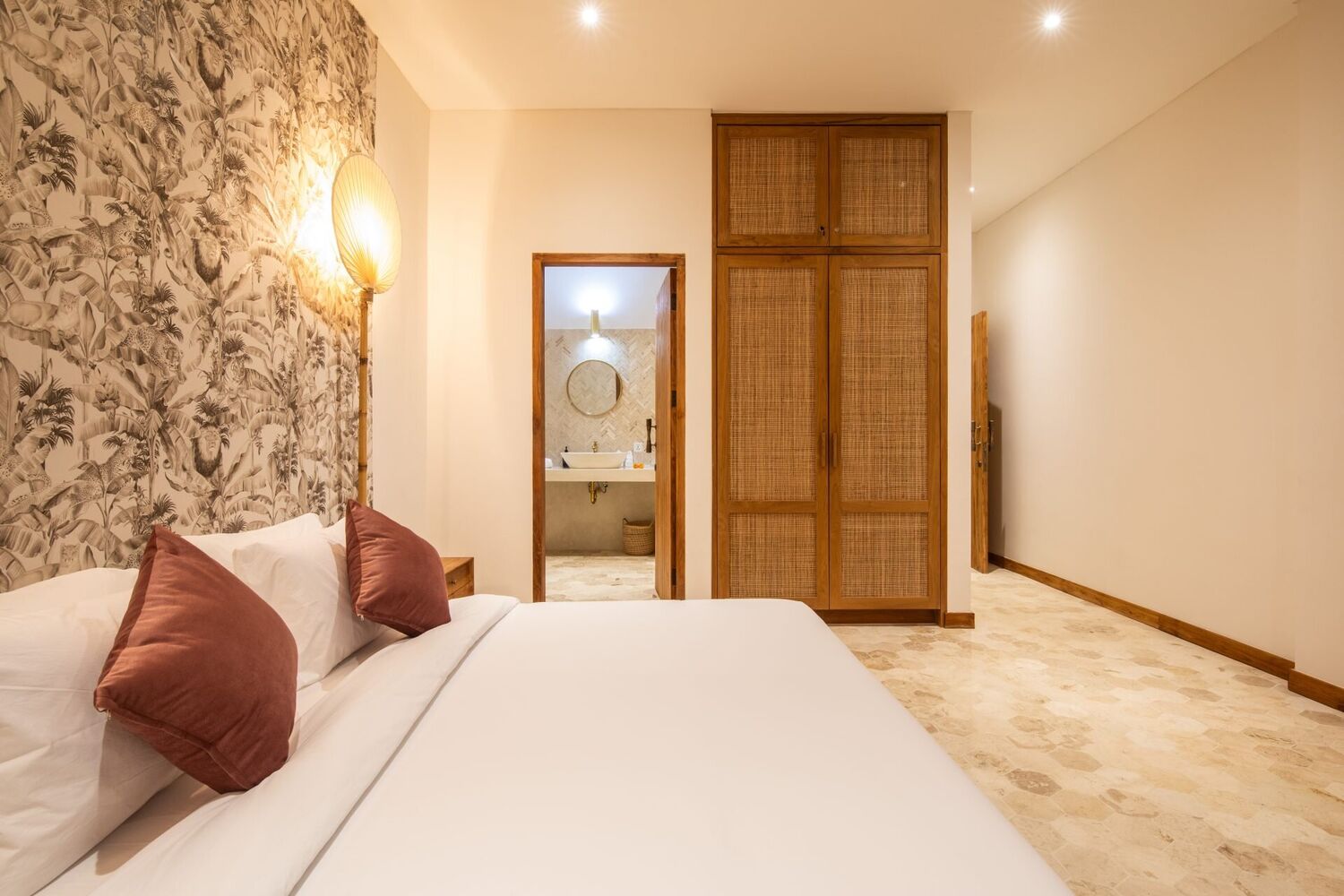 Umalas Elegance A Refined Five-Bedroom Designer Villa — Property ID CY864