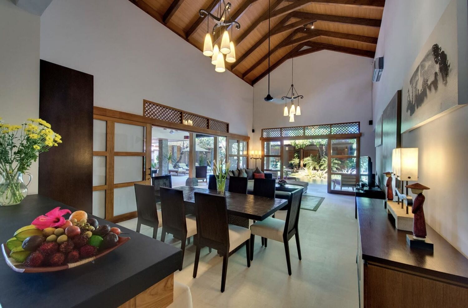 Elegant 4-Bedroom Freehold Villa in Bali for Sale, in Seminyak – Traditional Luxury Just Steps from the Beach — Property ID JU803