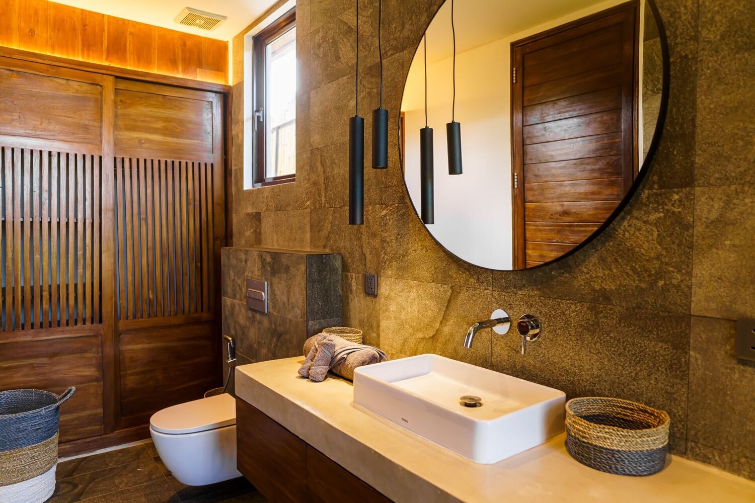Stylish 4-Bedroom Villa for Sale in Umalas – 33-Year Leasehold — Property ID DI831