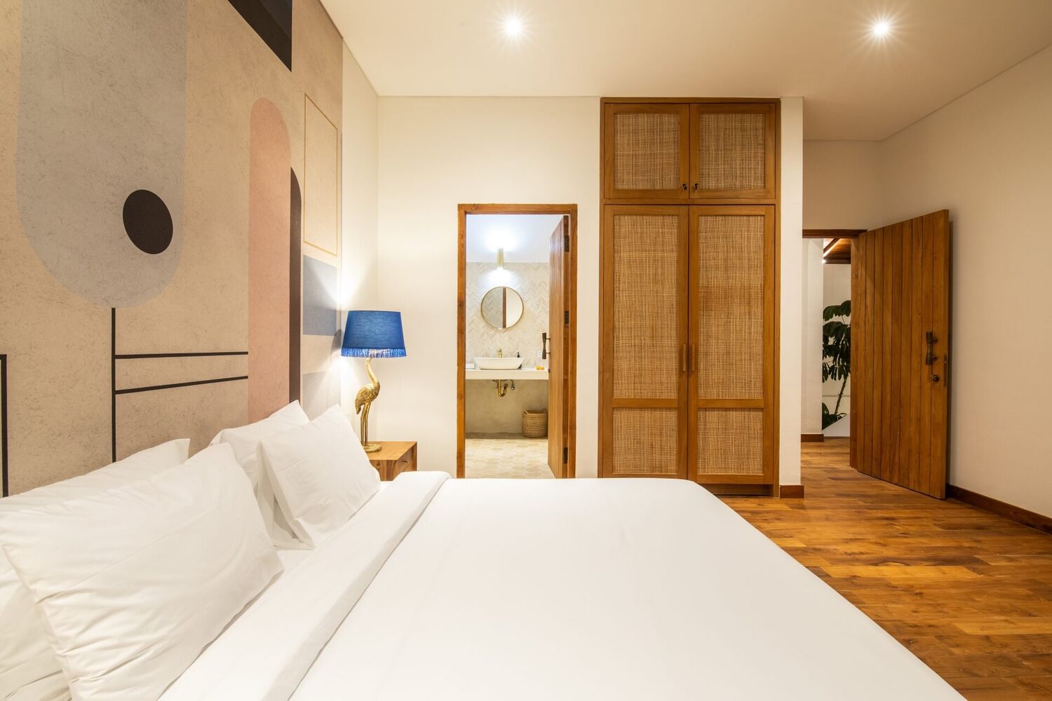 Umalas Elegance A Refined Five-Bedroom Designer Villa — Property ID CY864