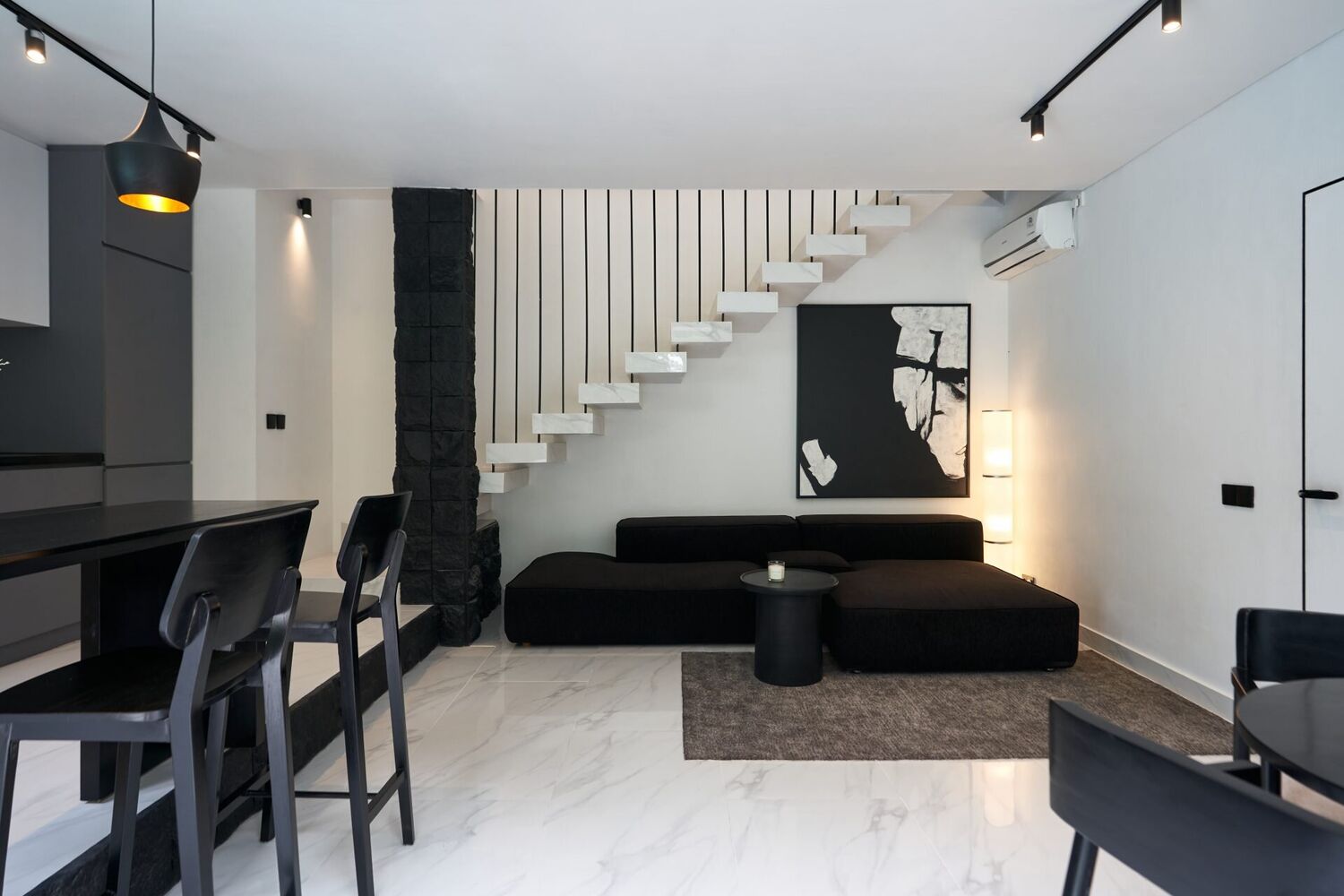 Modern & Stylish Jungle Hideaway in Ubud’s Prime Area — Property ID A826