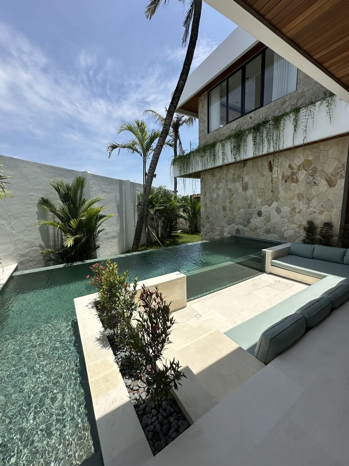 Modern Spacious 4-Bedroom Villa in Tumbak Bayuh for Sale — Property ID JU850