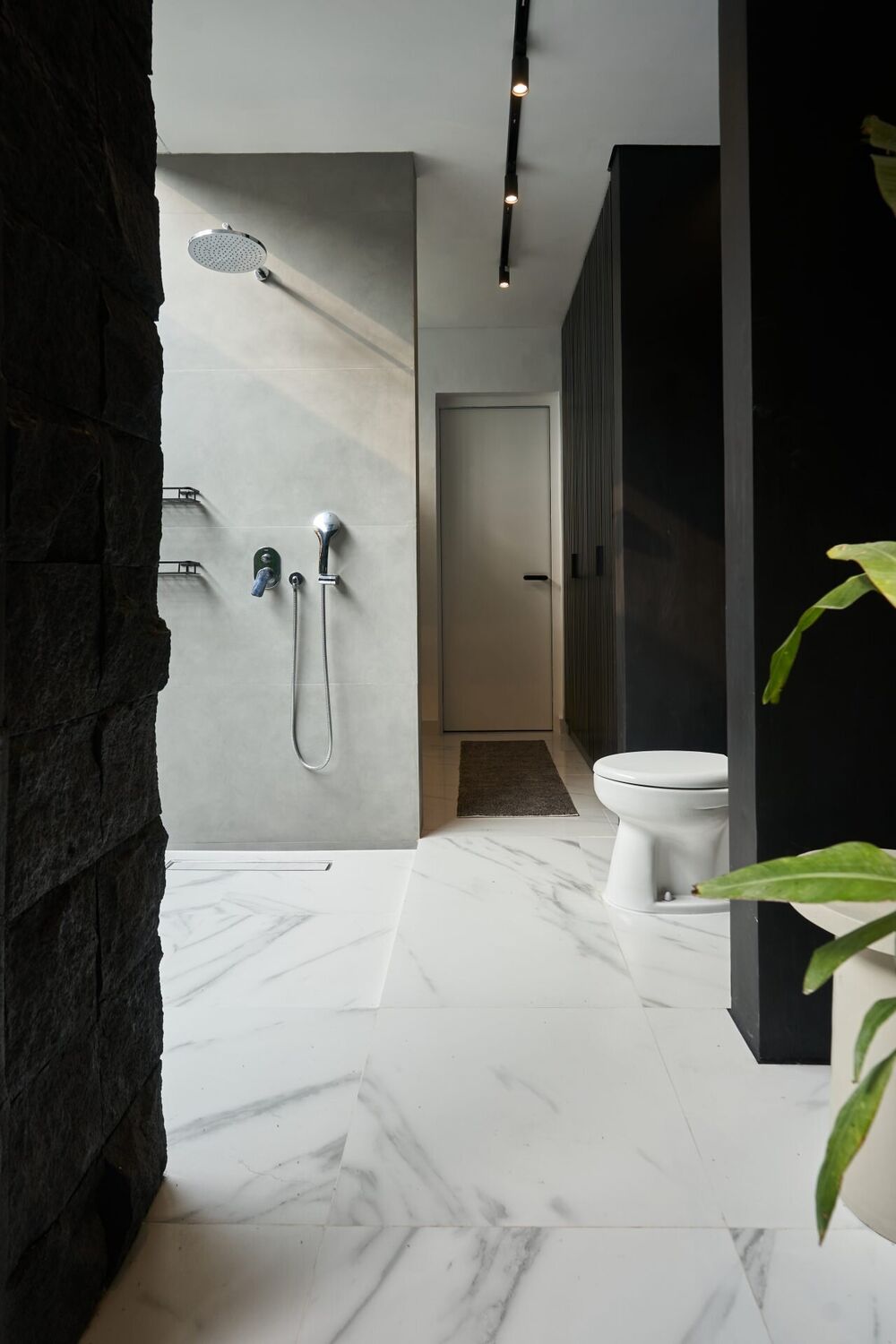 Modern & Stylish Jungle Hideaway in Ubud’s Prime Area — Property ID A826