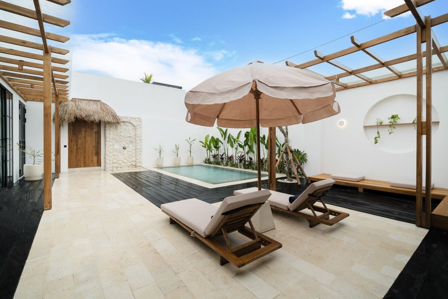 Bingin Modern Villa in Uluwatu for Sale — Property ID FA816