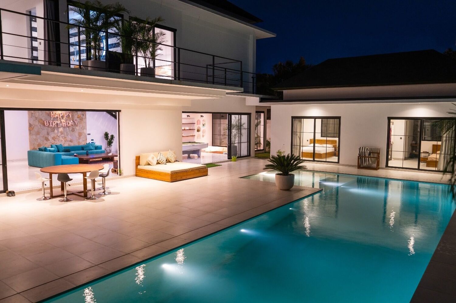 Luxury 4-Bedroom Villa in Seminyak – Available for 1 Year, Open to Long Lease  — Property ID DE881