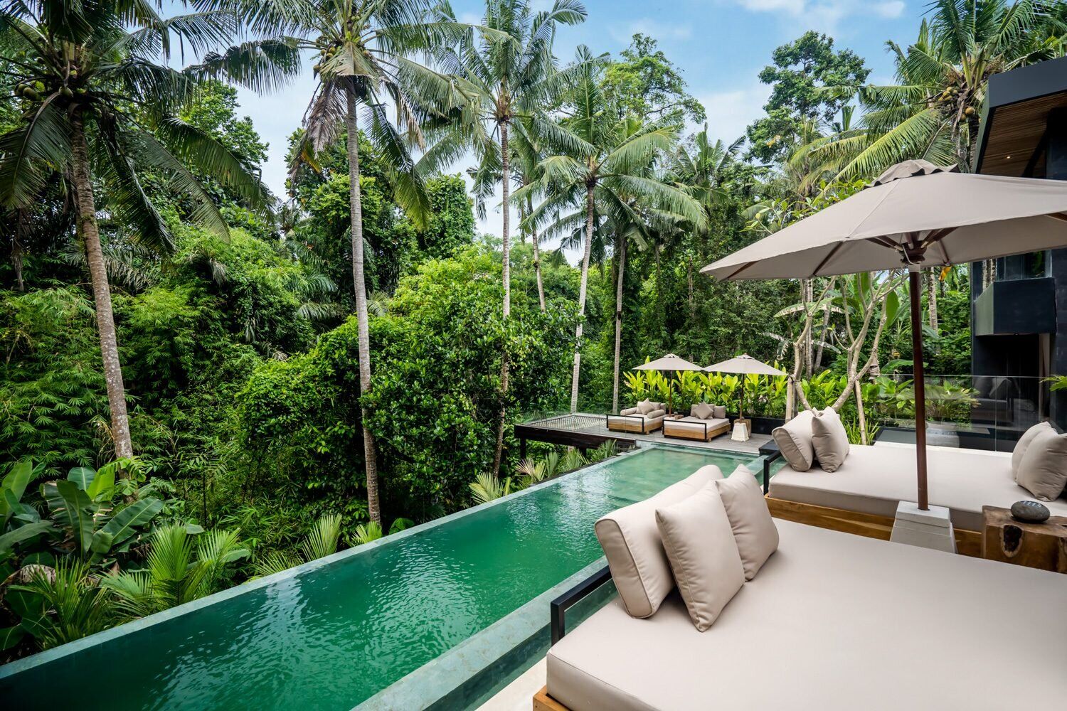 Contemporary 5-Bedroom Villa with Gym & Expansive Pool in Peliatan, Ubud — Property ID SC878