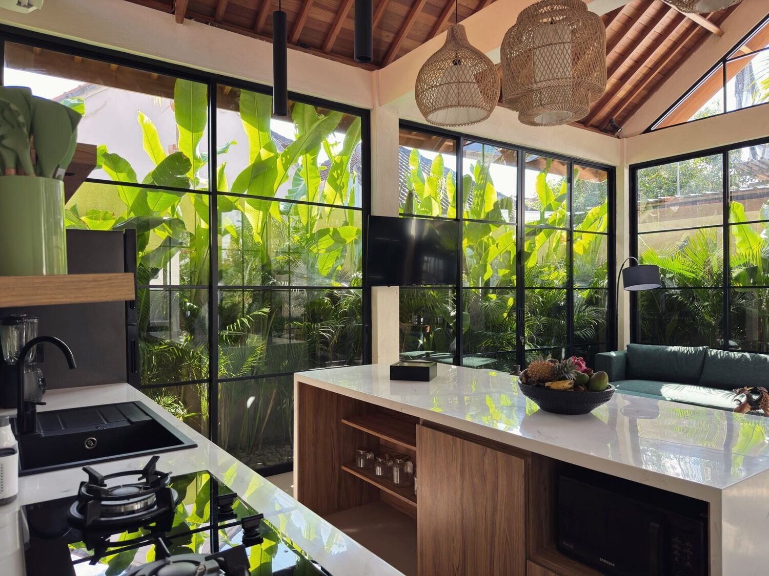 Beachside Modern 2-Bedroom Villa in Central Legian, Kuta – Prime Location, Contemporary Design — Property ID FA908
