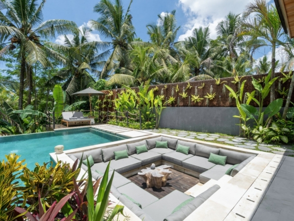 Spacious 5-Bedroom Jungle Villa for Sale in Ubud, Sayan, with Private Gym and Pool — Property ID JU946