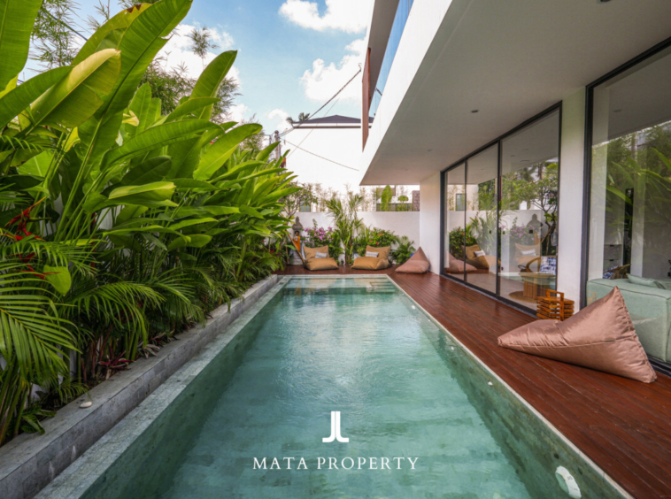 Elegant Contemporary Villa with Timeless Design and a 29-Year Leasehold — Property ID DI938