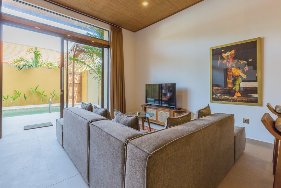 Elegant 2-Bedroom Villa for Sale in Prime Seminyak Location – Steps from Double Six Beach — Property ID NF596