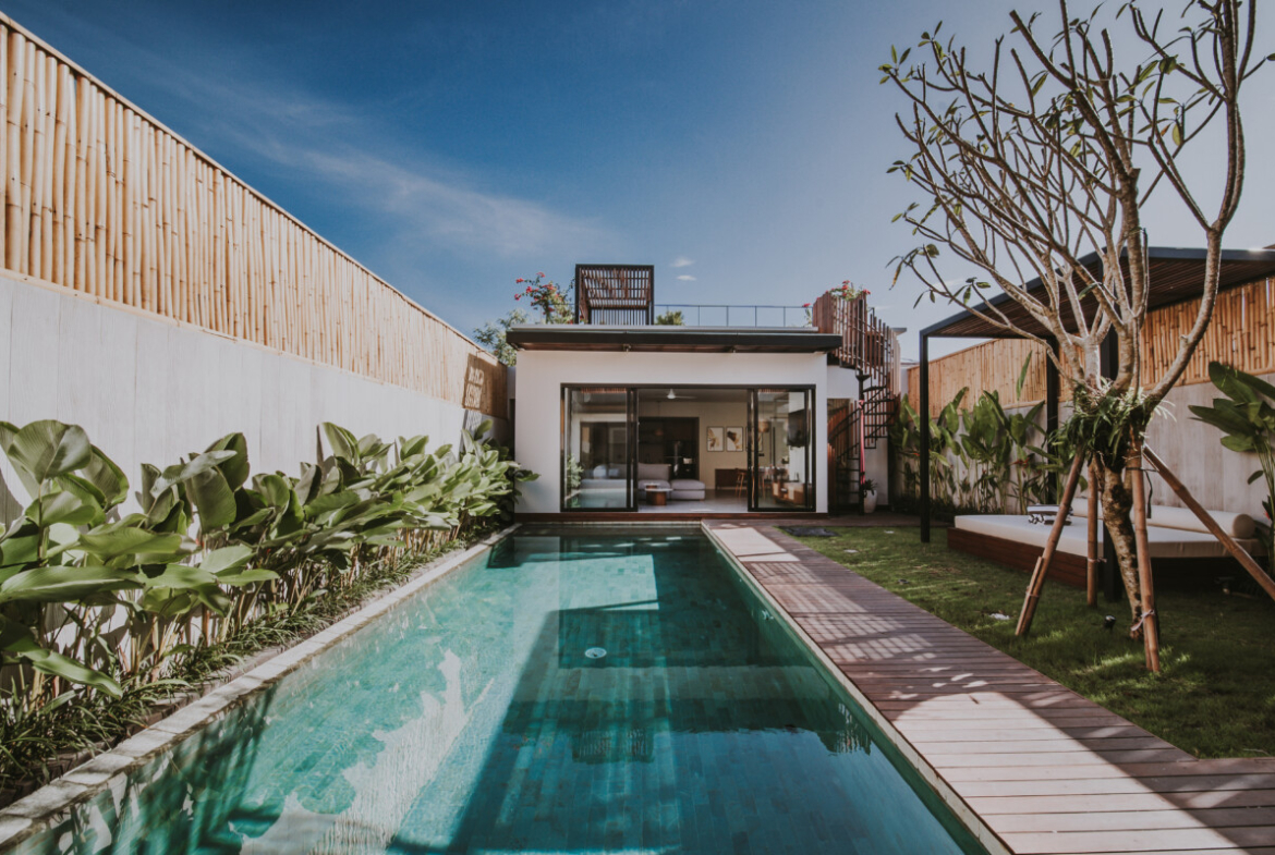 Fully Furnished 4-Bedroom Villa in Central Berawa – Walk to the Beach & Top Lifestyle Spots — Property ID FA925