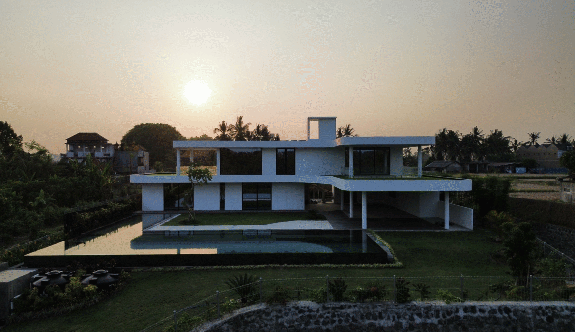Elevated 4-Bedroom Villa with Panoramic Views and Bali’s Largest Private Pool — Property ID SC830