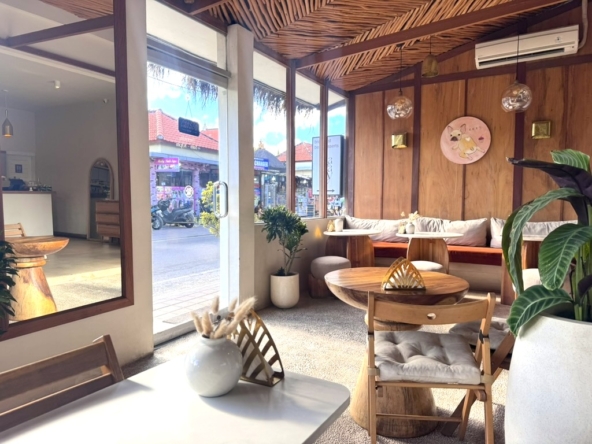 Profitable Café & Cake Business for Sale in Canggu – Prime Location with Strong Brand & Loyal Customers — Property ID JU910