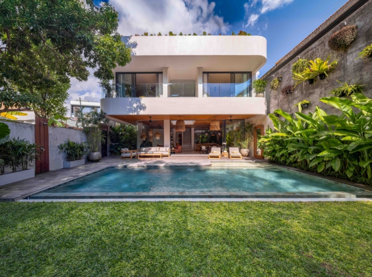 Sophisticated 4-Bedroom Luxury Villa in Pererenan – A Rare Coastal River side Retreat — Property ID DI957