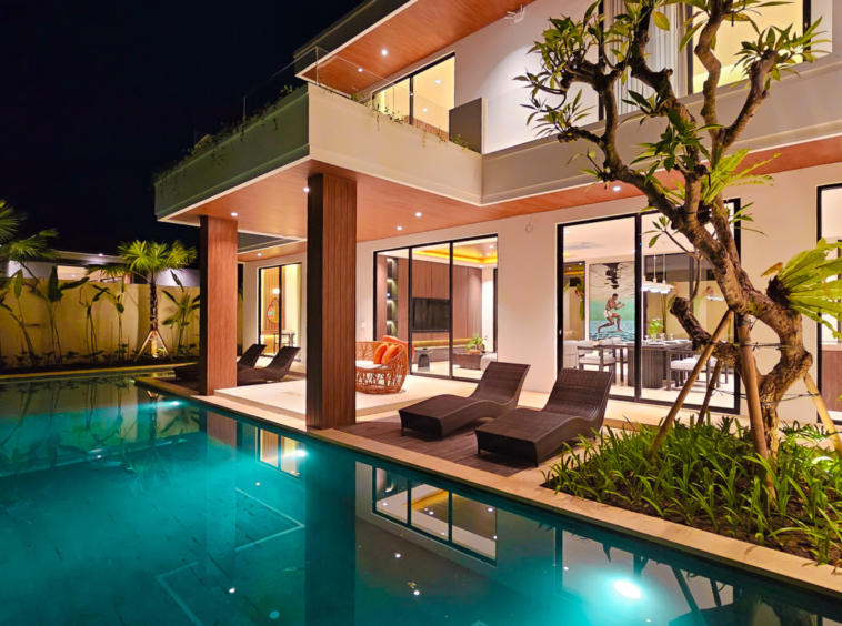 Vila Mewah Kontemporer dengan Desain Berani dan Kolam Renang Pribadi Panjang di Mas, Ubud — Property ID A954