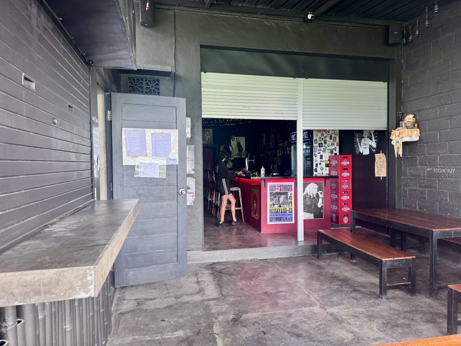 Turnkey Cafe or Bar Space for Sale in Canggu Center – Leasehold — Property ID JU972