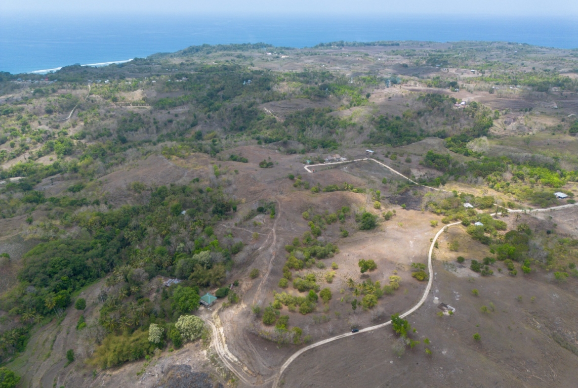 Freehold Land for Sale in Sumba, Hoba Wawi – 1.1 Hectares  — Property ID DE902