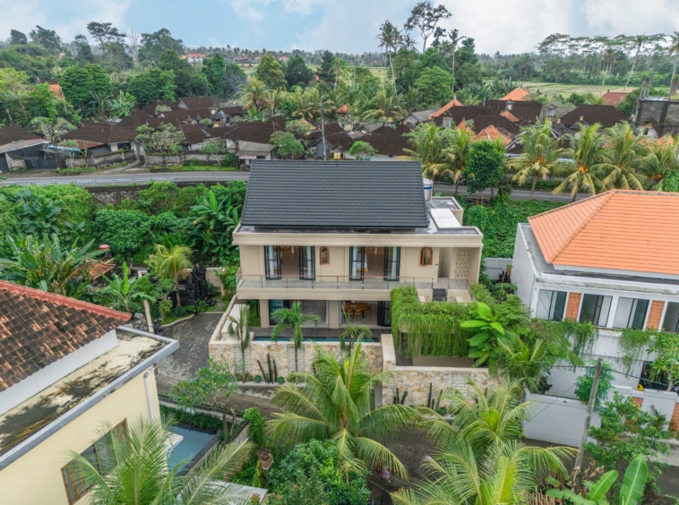 Vila dengan Pemandangan Matahari Terbenam