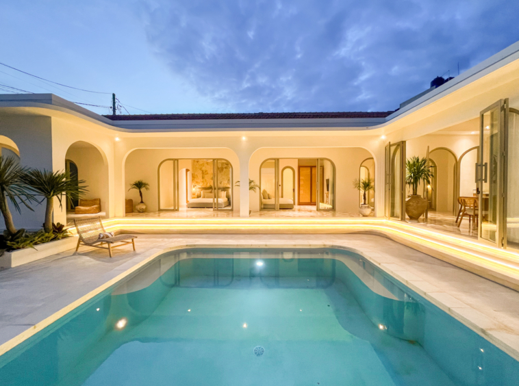 Vila di Kerobokan Dijual