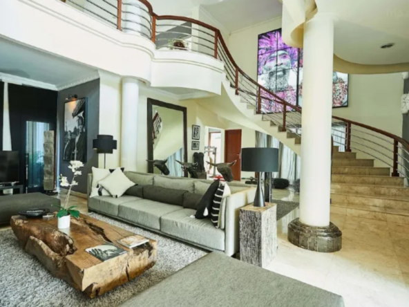 Villa Freehold untuk Dijual dekat Seminyak