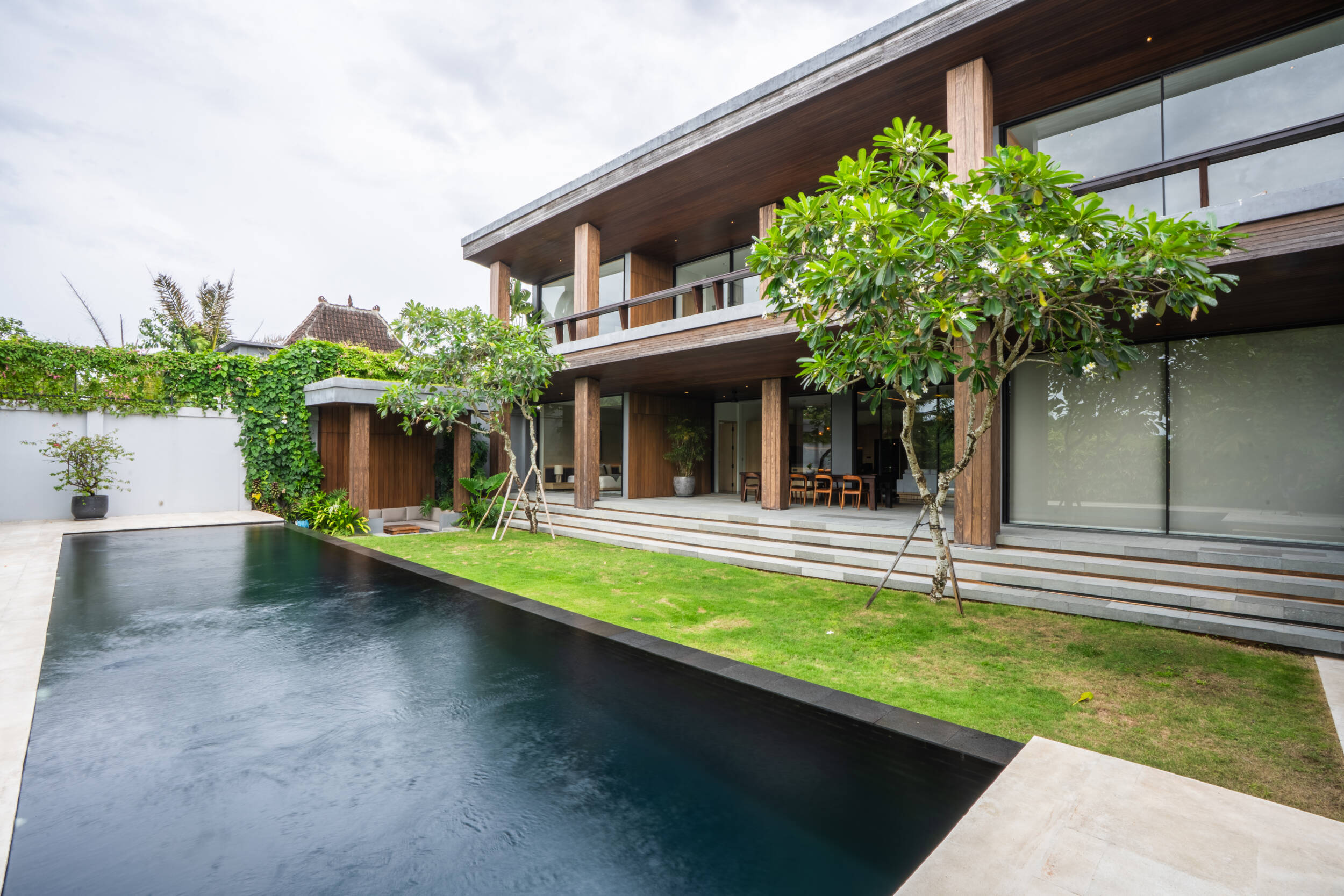 Luxury Villa for Sale in Tumbak Bayuh