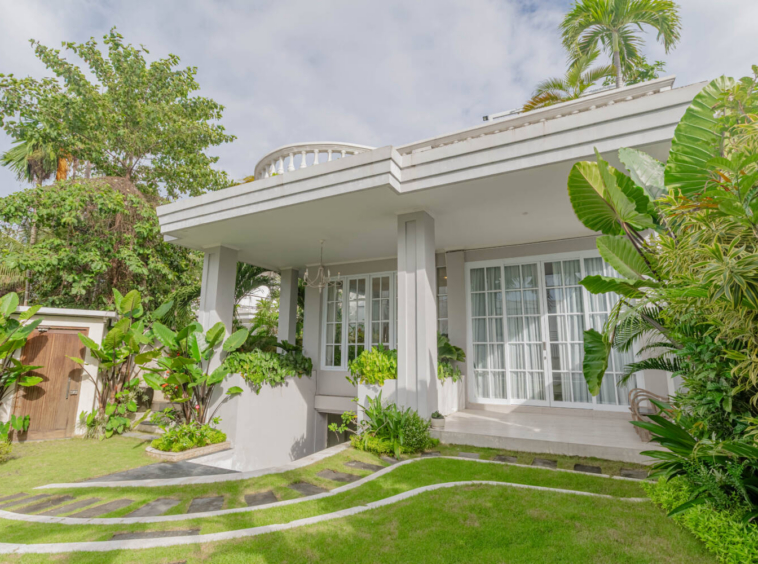 5-Bedroom Villa in Pererenan