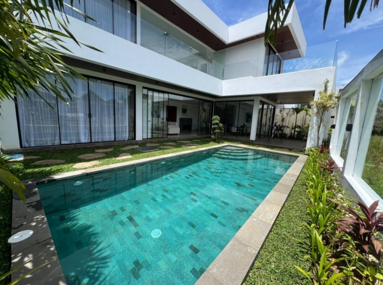 Spacious Modern Villa in Ubud Petulu